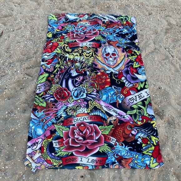 ❤️ Ed Hardy Dedicated to the One I Love Beach Towel - Picture 1 of 8